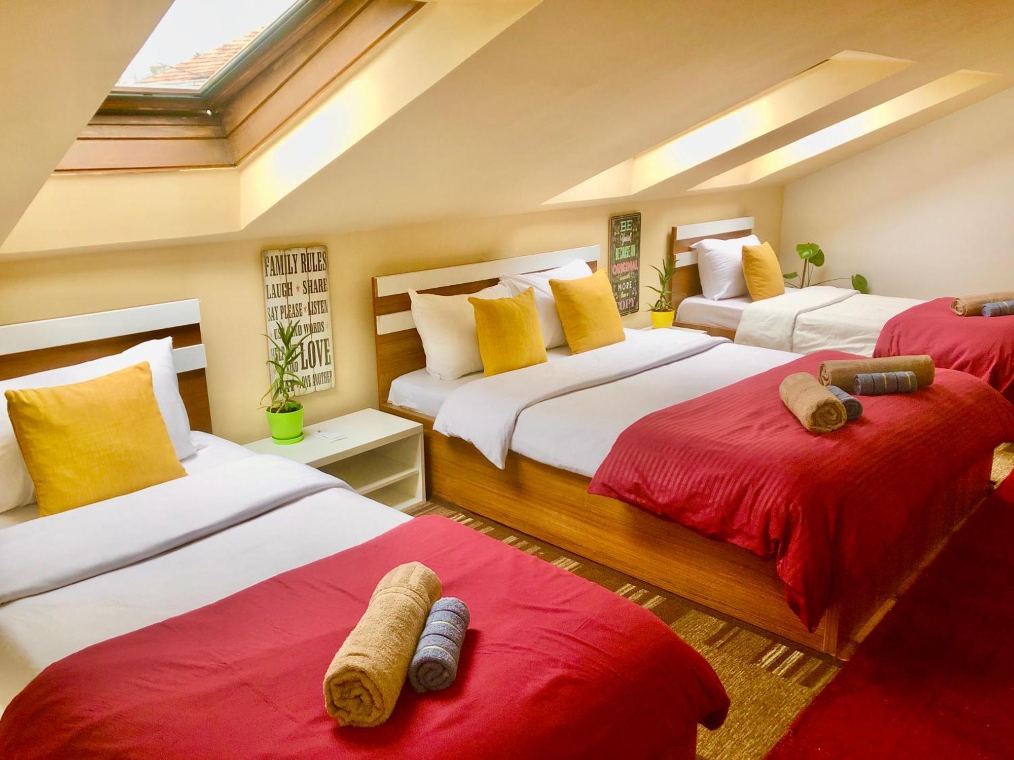 Urban Boutique Hotel Приштина Экстерьер фото