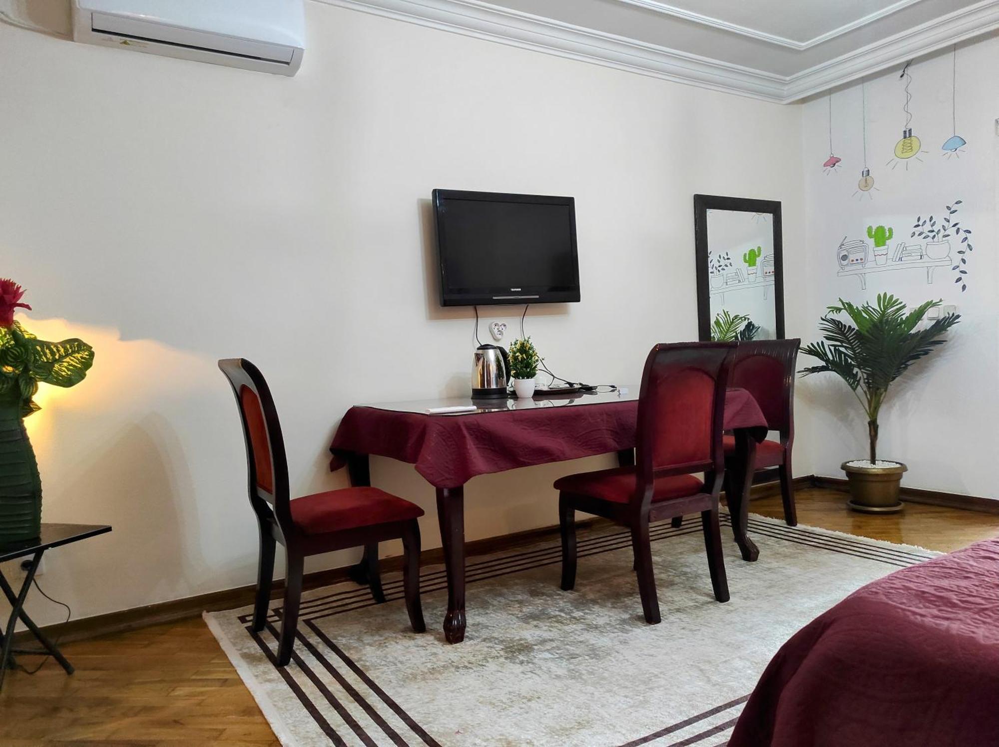 Urban Boutique Hotel Приштина Экстерьер фото